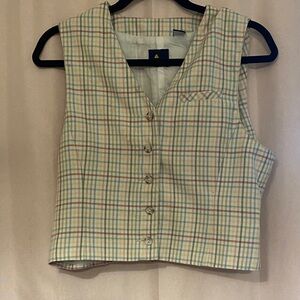 LIZSPORT Plaid Sleeveless Women's Top